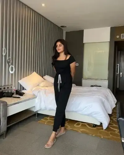Call Girls South Extension Cash On Delivery